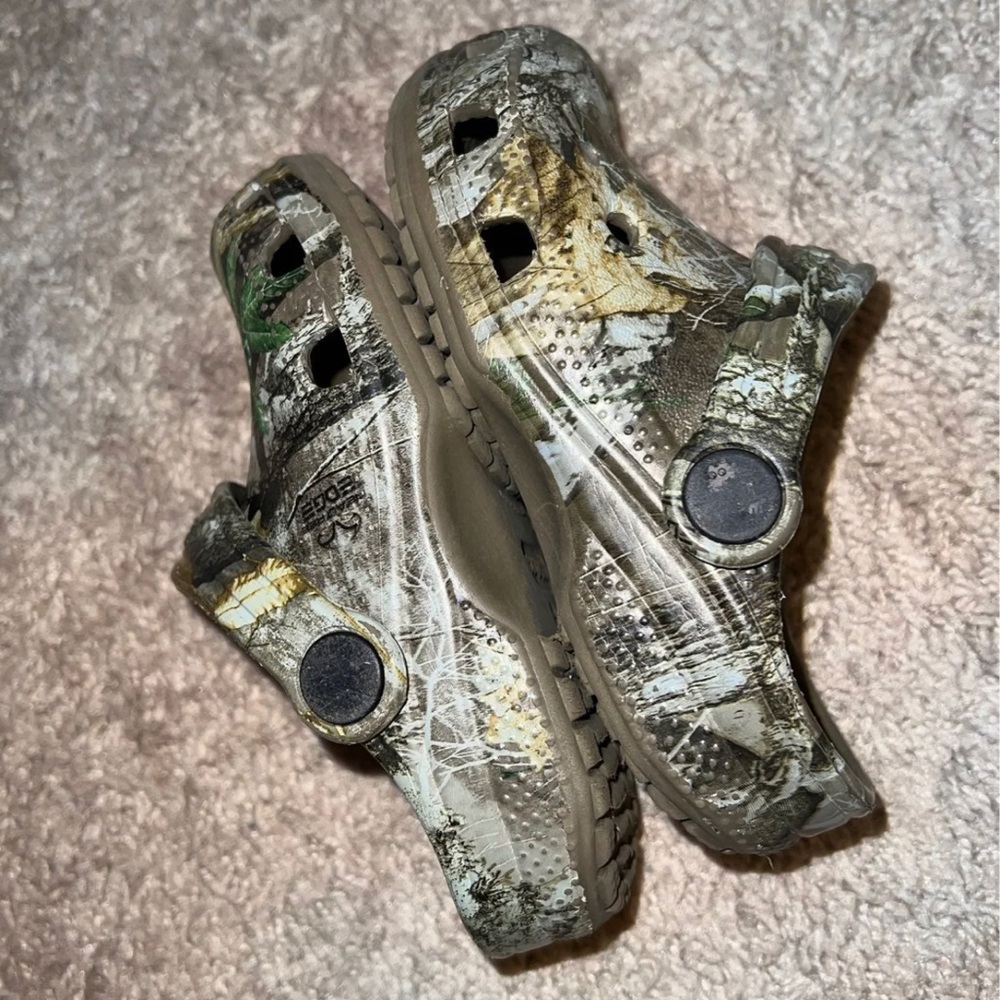 Crocs - Picture 2 of 2